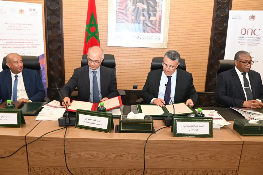 Signature d'une Convention de coopération entre le Ministère de la Justice – Observatoire National de la Criminalité – et le Haut-Commissariat au Plan