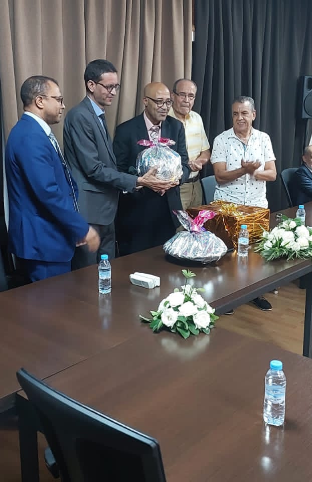 حفل تهنئة نظمه موظفو المديرية الجهوية لمراكش بمناسبة تنصيب السيد بوجمعة اوسدي مديرا جهويا حفل تهنئة نظمه موظفو المديرية الجهوية لمراكش بمناسبة تنصيب السيد بوجمعة اوسدي مديرا جهويا