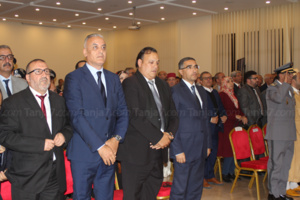 حفل الإنصات إلى الخطاب الملكي السامي بمناسبة ذكرى المسيرة الخضراء المظفرة حفل الإنصات إلى الخطاب الملكي السامي بمناسبة ذكرى المسيرة الخضراء المظفرة